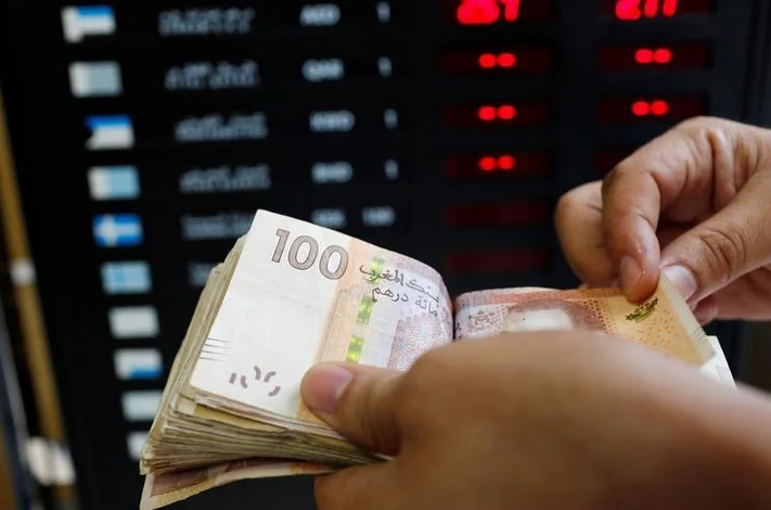 الدرهم يصعد أمام الدولار بنسبة 0,73 في المائة