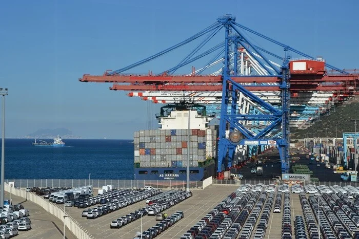 شركة شحن عالمية تخطط لنقل نشاطها من إسبانيا للمغرب