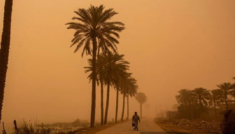 هبوب رياح قوية مصحوبة بتطاير الغبار في المغرب_ تعليق الأرصاد .
