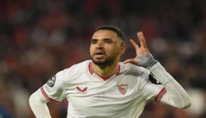 مانشستر يونايتد يغري يوسف النصيري بمبلغ مثير