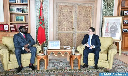 المغرب وغامبيا يتفقان على تطوير شراكتهما الاقتصادية وزيادة المبادلات الثنائية