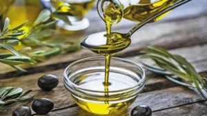 زيت الزيتون: فوائده للبشرة في الشتاء