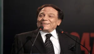 عادل إمام يعلن اعتزاله الفن نهائيا