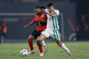 منتخب الجزائر وأنغولا