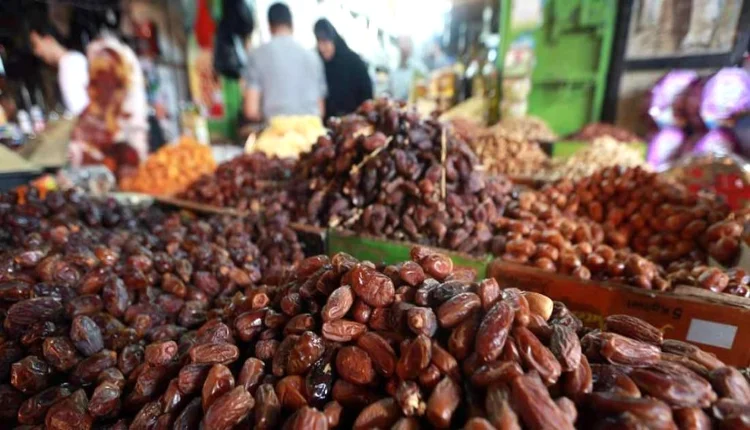 انخفاض أسعار التمور قبل رمضان