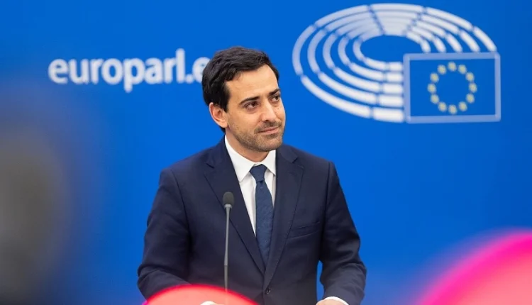 وزير أوروبا يعرب عن إعجابه بدينامية التنمية في المغرب