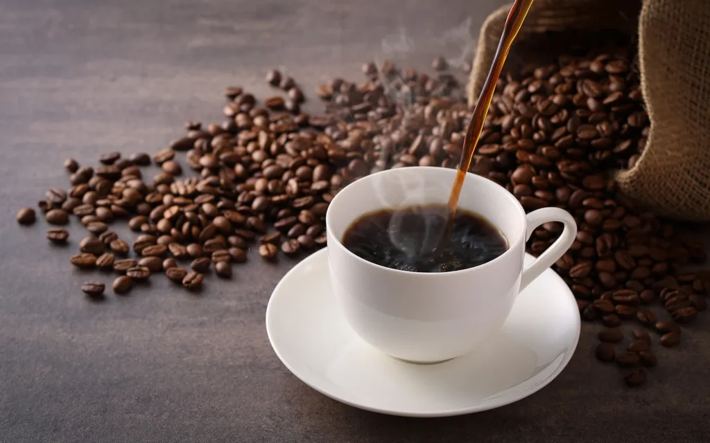 سر الطاقة الدائمة: أفضل أوقات شرب القهوة