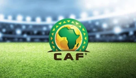 "كاف" قلقة ومنزعجة من من الاتحاد الجنوب إفريقي لكرة القدم