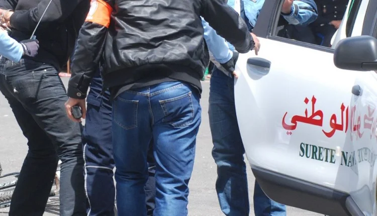 الناظور.. توقيف شخصين بسبب مخدر الكوكايين وحيازة السلاح الناري