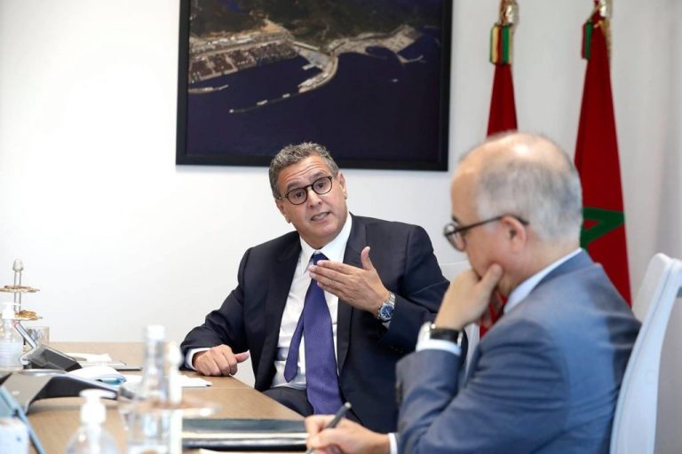اتفاق مرتقب حول الرفع من الأجور وتحديد شروط الإضراب وإصلاح التقاعد