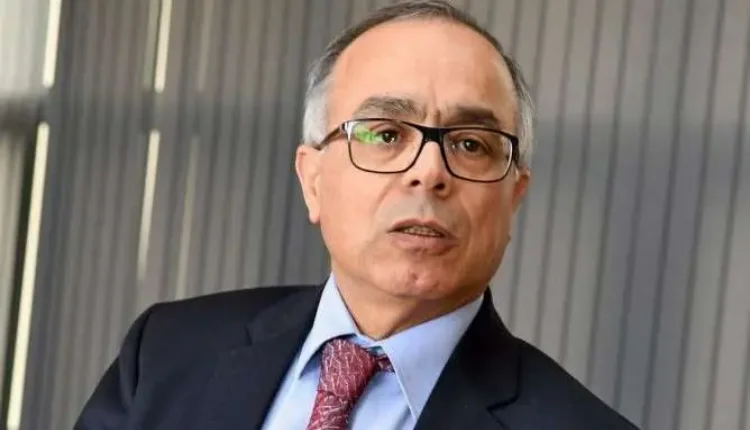 شكيب بنموسى يؤجل "تأديب" 200 أستاذ