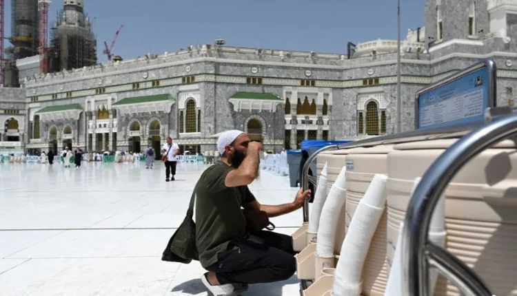 ارتفاع درجات الحرارة من أكبر التحديات في موسم حج هذا العام (وزارة الصحة السعودية)