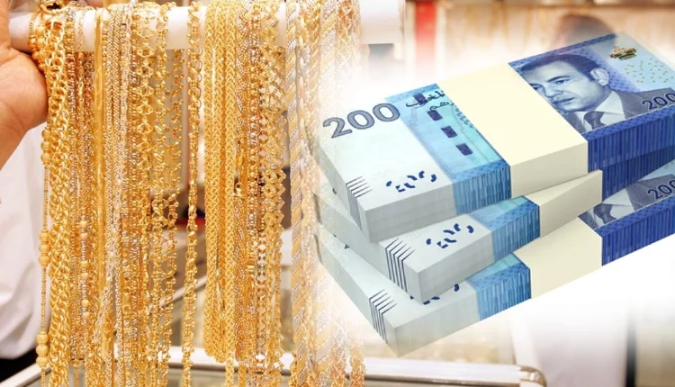 أسعار الذهب تتجه لأول مكاسب في 3 أسابيع مع تراجع الدولار