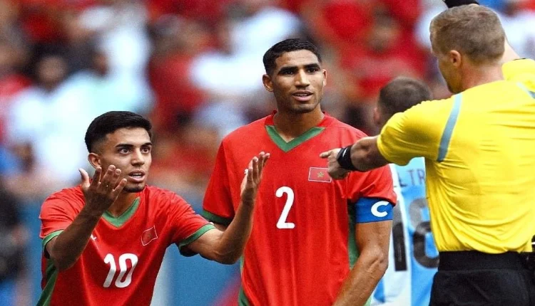 صحف العالم تتحدث عن حكم مباراة المنتخب المغربي والأرجنتين
