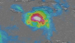 إعصار بيريل يتسبب في فوضى كبيرة بمنطقة البحر الكاريبي