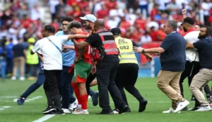 فيفا تستعد لإصدار عقوبة بعد أحداث مباراة المغرب والأرجنتين