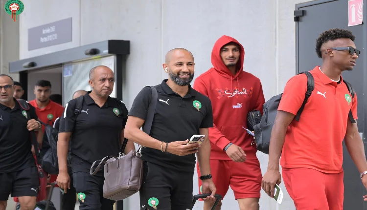 بالصور.. بعثة المنتخب المغربي الأولمبي تصل فرنسا