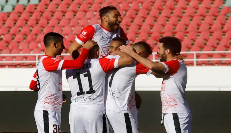 البطولة الوطنية.. الفتح الرياضي يطمح إلى تعديل المسار