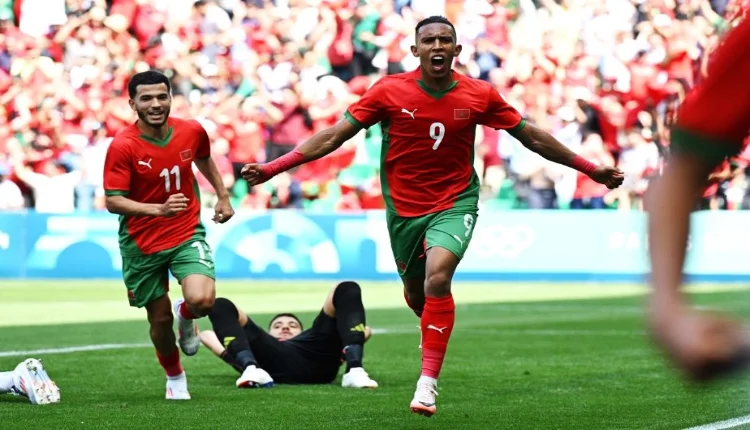 طارق السكتيوي يعلن قرار مشاركة رحيمي من عدمها أمام المنتخب الأمريكي