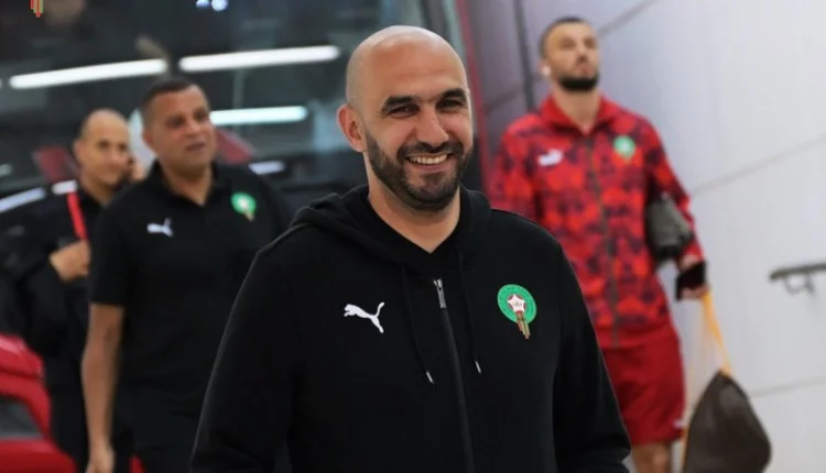 وليد الركراكي يتخذ قراراً نهائياً بشأن محور الدفاع قبل مباراة الغابون