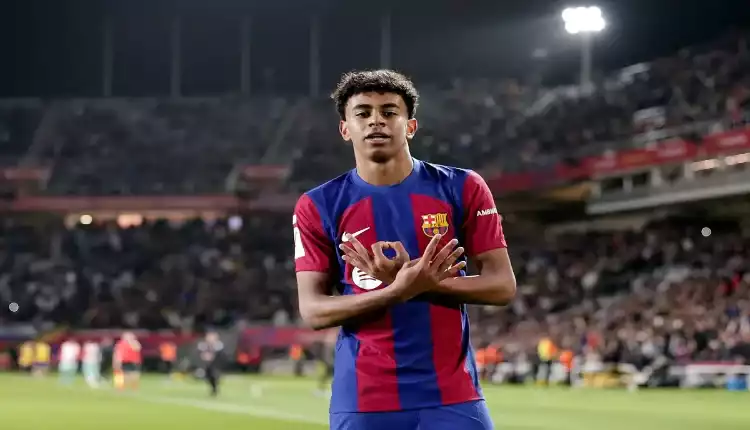 لماذا غضب لامين يامال في مباراة برشلونة الأخيرة ؟