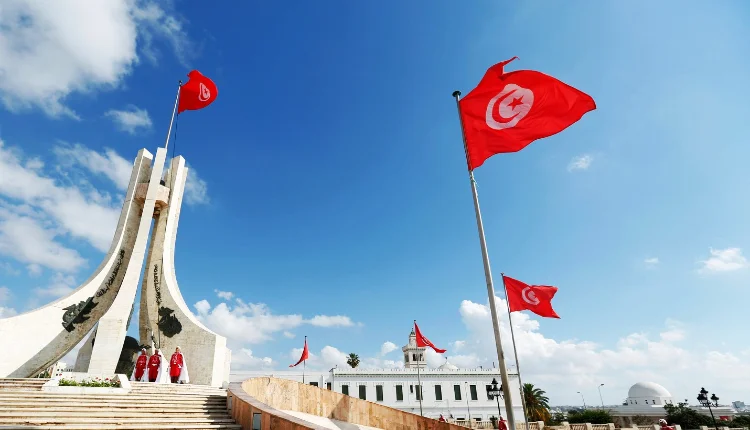 تونس تقرر متابعة كل من ينشر محتوى يمس ب"القيم الأخلاقية" على شبكات التواصل الاجتماعي