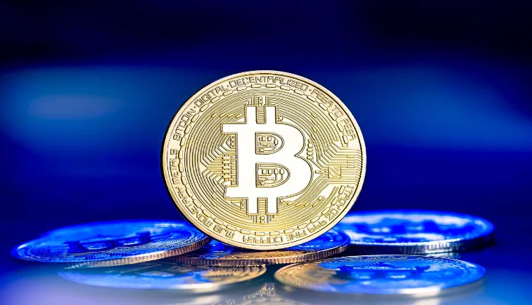 سعر البيتكوين يتخطى عتبة الـ 95 ألف دولار للمرة الأولى