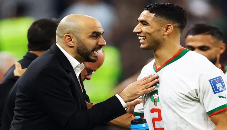 وليد الركراكي يكشف تفاصيل مغادرة حكيمي معكسر المنتخب
