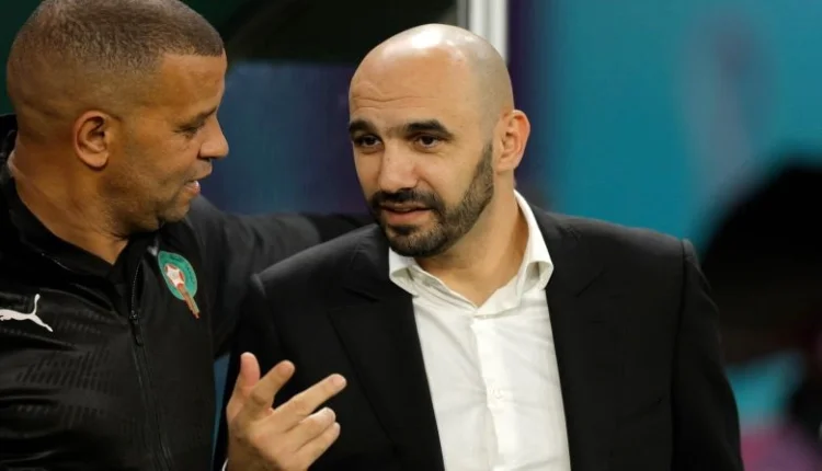 الجمهور المغربي ينتقد وليد الركراكي بسبب 3 لاعبين