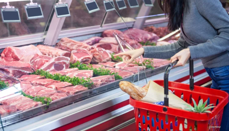 الحكومة تواصل سياسة الاستيراد للحوم والأسعار تأبى الانخفاض