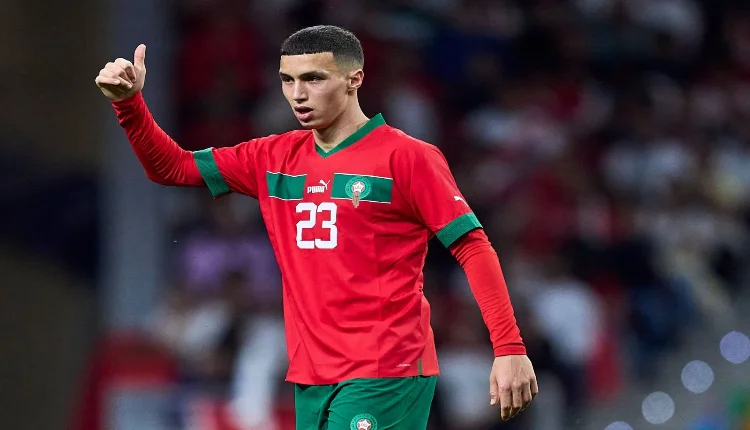 بلال الخنوس ضمن قائمة «طوب 10»