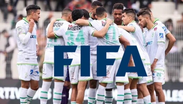 لاعب سابق يورط الرجاء و"فيفا" يتدخل لحل النزاع