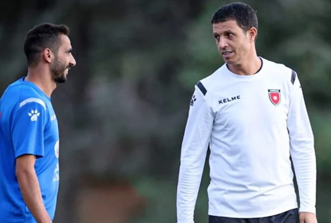 انتقادات لاذعة لجمال السلامي بسبب قراراته مع منتخب الأردن