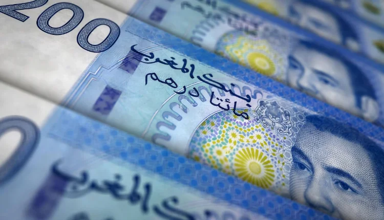 المتوسط الشهري الصافي للأجور سيمر إلى 10.100 درهم