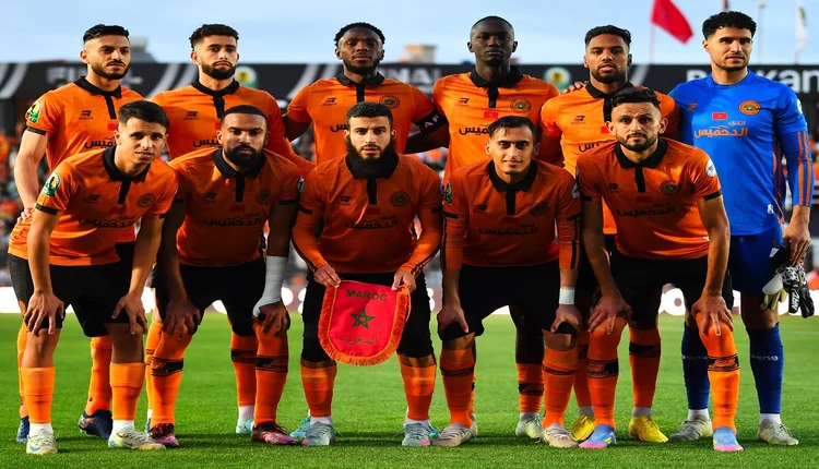 "الكاف" يعلن عن حكم مواجهة الإياب بين سيمبا ونهضة بركان