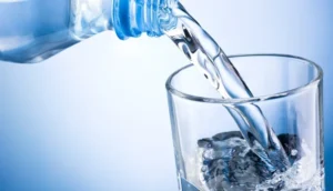 شرب كمية كافية من الماء