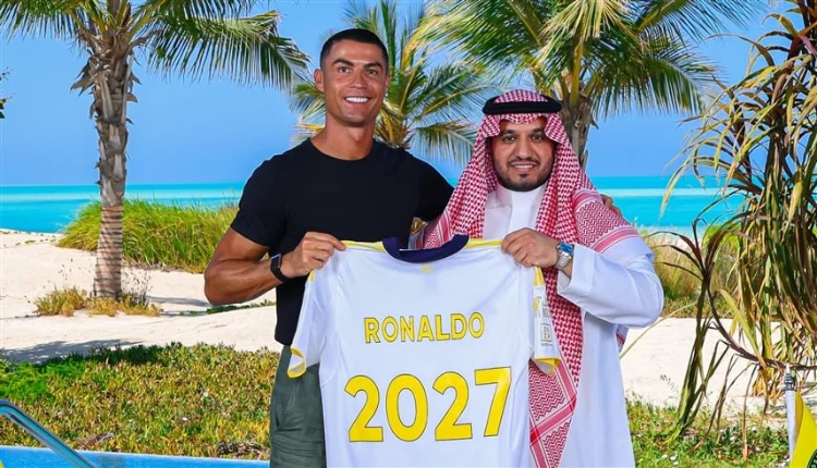 رونالدو يكشف كواليس تجديد عقده مع النصر