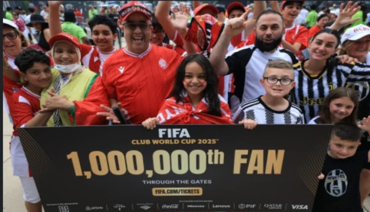 كأس العالم للأندية.. "الفيفا" يحتفل بمشجعة مغربية