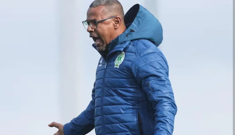 مدرب الرجاء الرياضي يستقر على قائمة التعاقدات