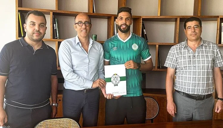 الرجاء الرياضي يعلن تعاقده مع حارس جديد