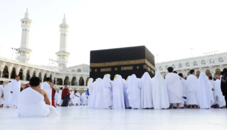 السعودية تفتح العمرة مجانًا لمواطني هذه الدول العربية