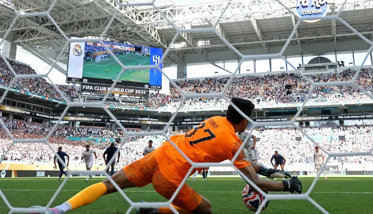 كلام كبير من "فيفا" اتجاه ياسين بونو