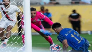 نجم الهلال السعودي: “أخذنا الأموال وهزمناهم أيضًا”