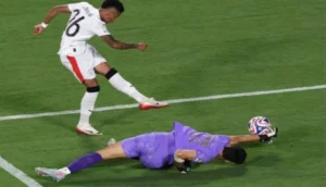 الهلال السعودي يُكافئ ياسين بونو بسخاء بعد تألقه الأخير