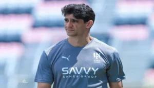 ياسين بونو لاعب الهلال