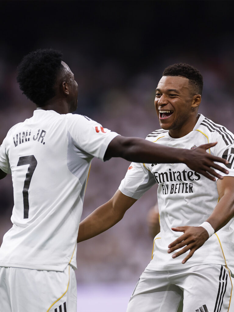 ريال مدريد يواصل تألقه في الليغا ويحقق فوزه الخامس على التوالي أمام إسبانيول 5 G1TY8clW0AAU03H
