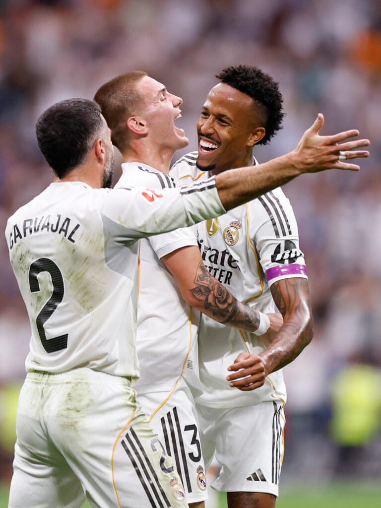 ريال مدريد يواصل تألقه في الليغا ويحقق فوزه الخامس على التوالي أمام إسبانيول 6 G1TYKoPWUAAX8Ye