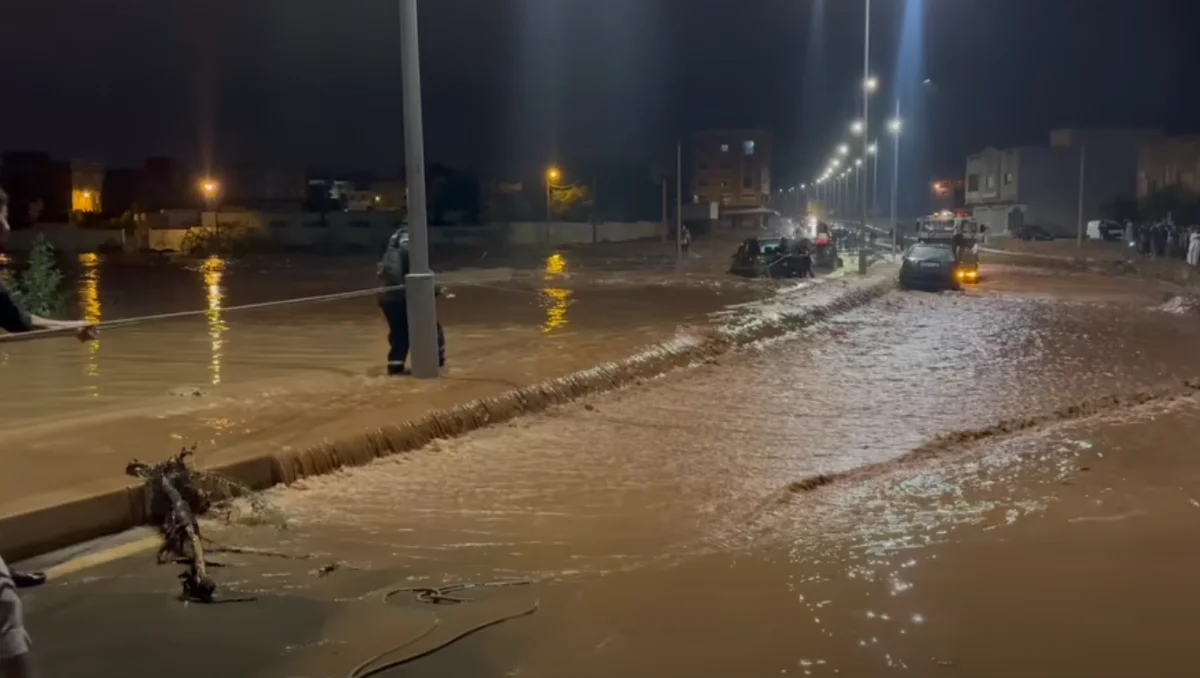 عاصفة رعدية قوية تضرب إقليم الناظور