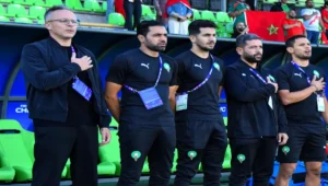 طاقم محمد وهبي ـ المصدر الجامعة
