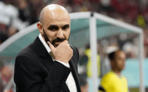 وليد الركراكي يفكر في كأس أفريقيا 2025